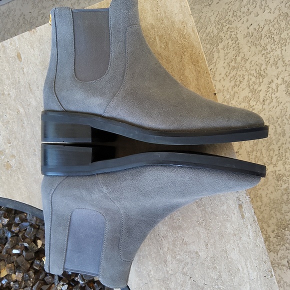 Cole Haan Gray Suede Ladies Boots size 8 M - Picture 9 of 11